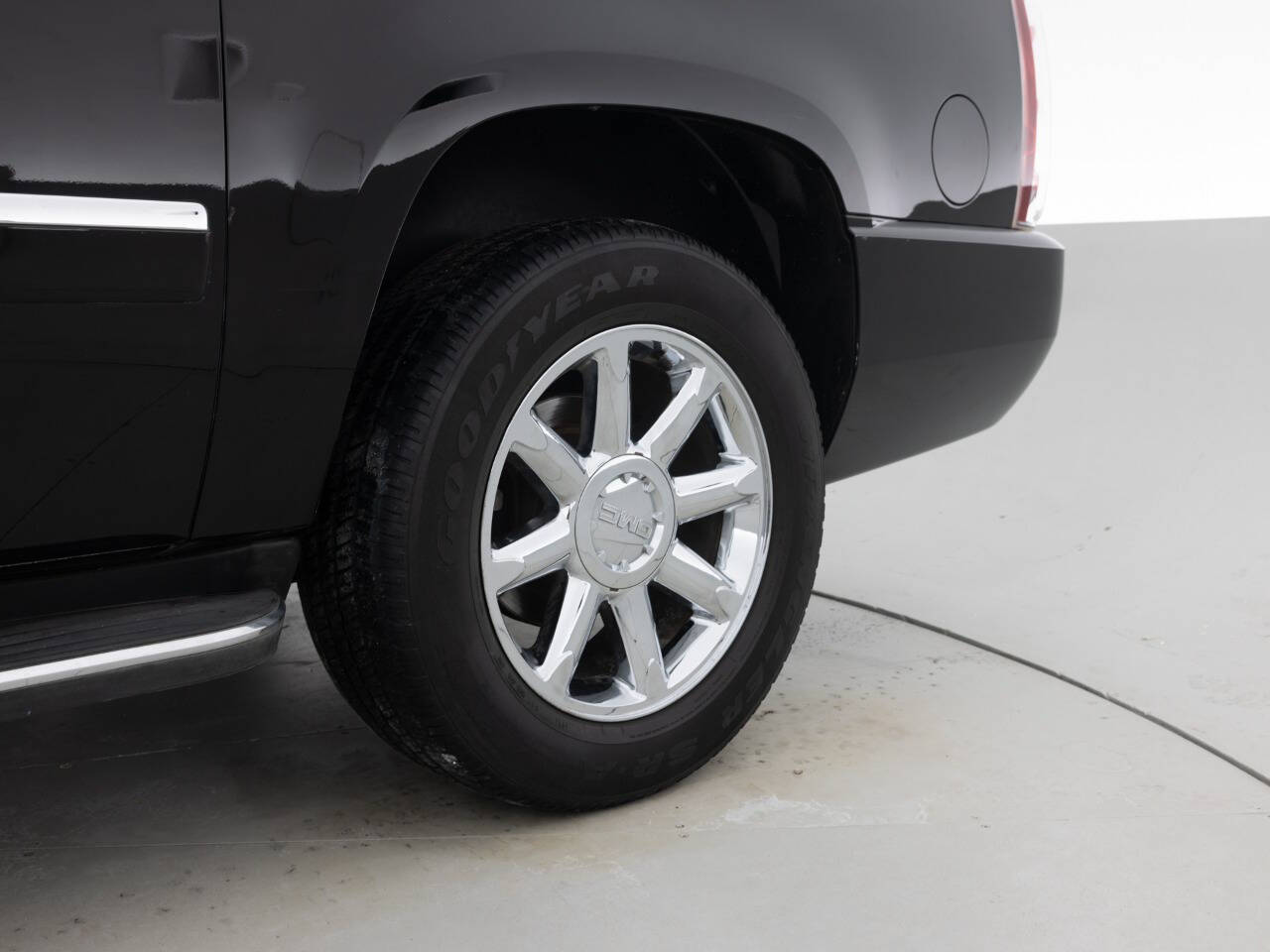 Used Car 2011 Gmc Yukon Xl  Denali Awd Xl 4dr Suv For Sale Under $15,000 In Coal City, Illinois