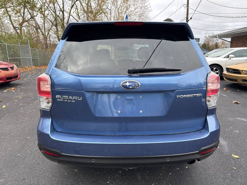 2018 Subaru Forester Limited photo 5