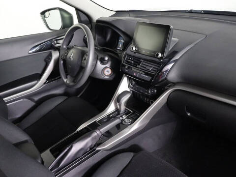 2023 Mitsubishi Eclipse Cross LE