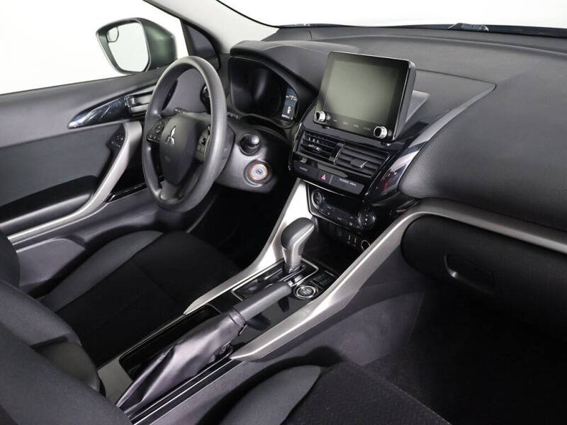 2023 Mitsubishi Eclipse Cross LE