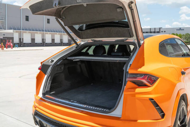 2022 Lamborghini Urus