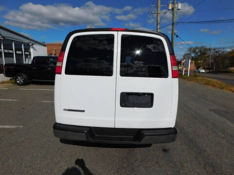 2017 Chevrolet Express LT 3500