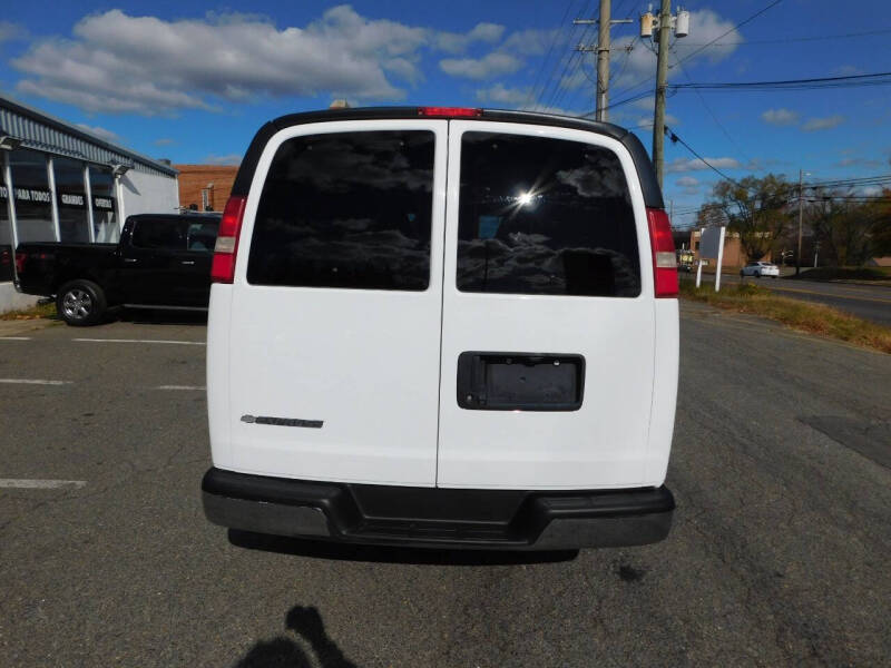 2017 Chevrolet Express LT 3500