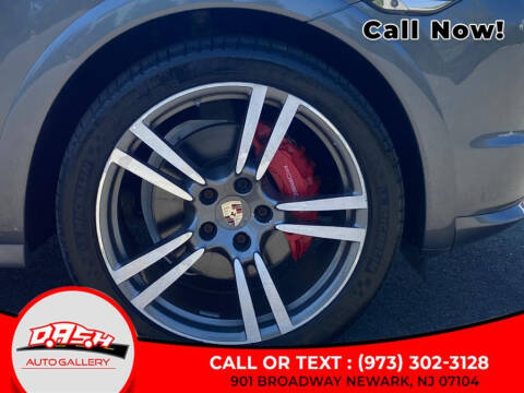 2013 Porsche Cayenne GTS