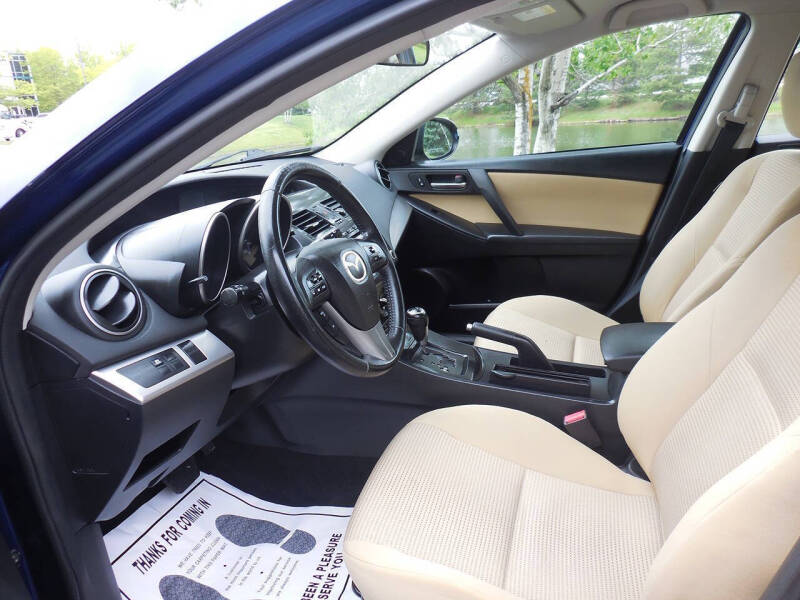 2012 Mazda MAZDA3 i Touring