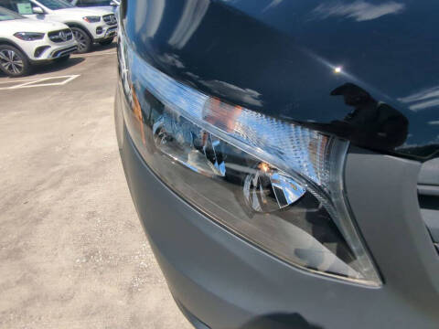 2023 Mercedes-Benz Metris Passenger