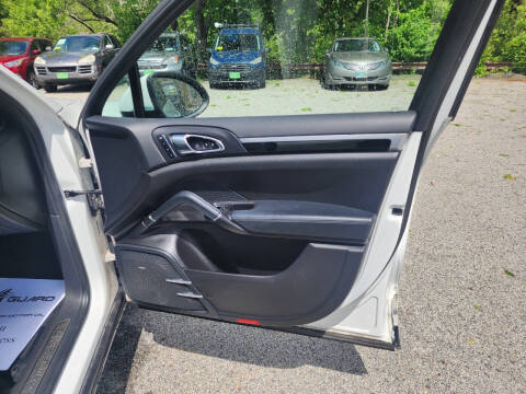 2014 Porsche Cayenne Platinum