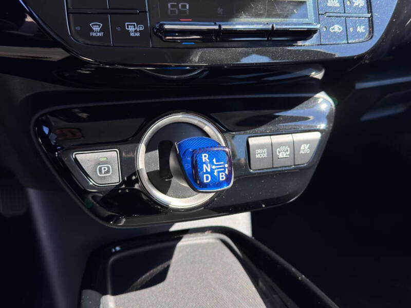 2021 Toyota Prius Prime LE