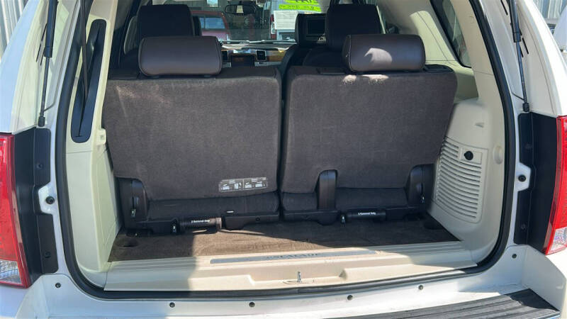 2011 Cadillac Escalade Platinum Edition