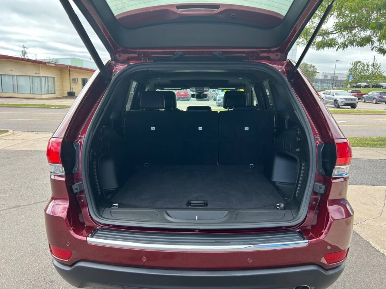 2021 Jeep Grand Cherokee for sale at Jon's Auto in Marquette, MI