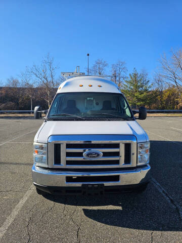 2013 Ford E-Series E-350 SD