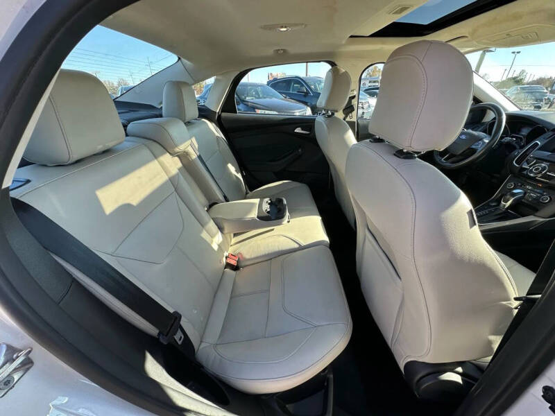 2017 Ford Focus Titanium