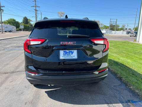 2024 GMC Terrain SLT