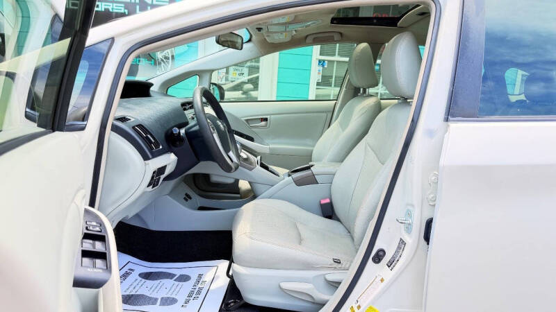 2013 Toyota Prius Two