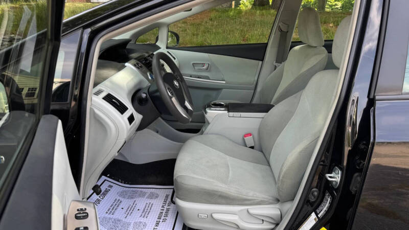 2012 Toyota Prius v