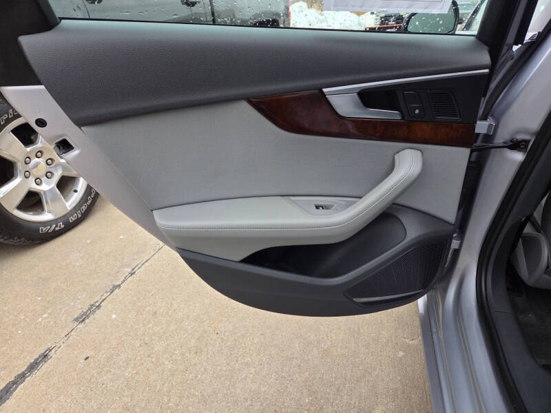 2019 Audi A4 quattro Premium Plus 45 TFSI