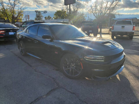 2018 Dodge Charger for sale at GREAT CHOICE AUTO SALES LLP in Albuquerque NM