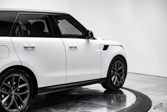 2024 Land Rover Range Rover Sport P360 SE