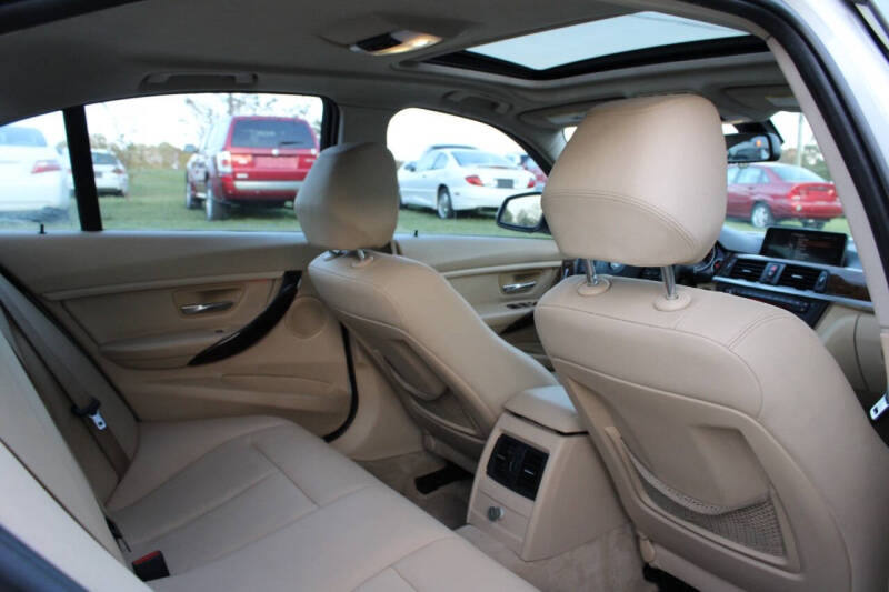 2014 BMW 3 Series 320i