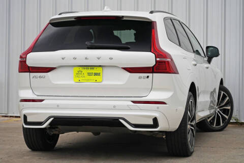 2024 Volvo XC60 B5 Plus Dark Theme