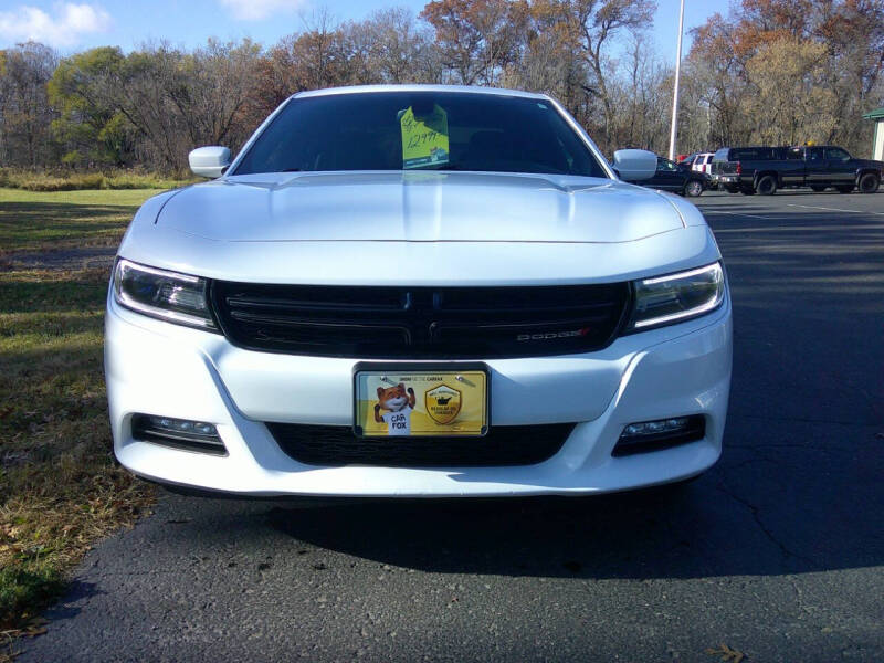 2015 Dodge Charger SXT photo 2