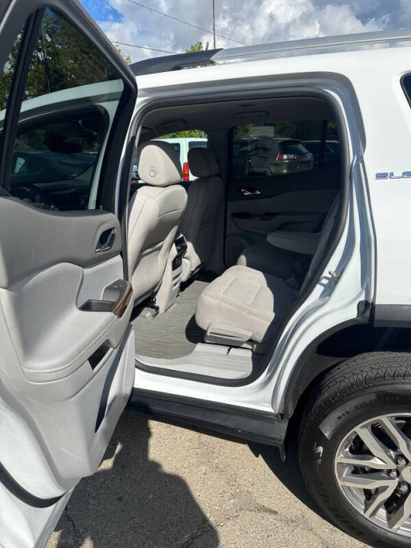 2019 GMC Acadia SLE-2