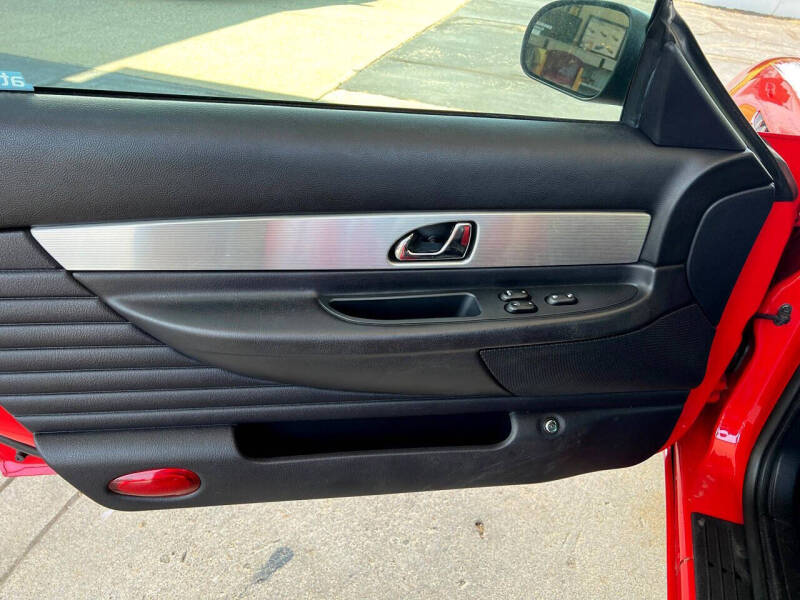 2004 Ford Thunderbird Deluxe