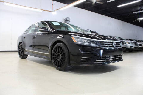 2017 Volkswagen Passat 1.8T R-Line