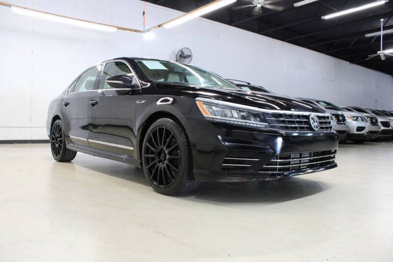 2017 Volkswagen Passat 1.8T R-Line