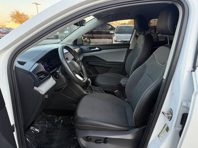 2023 Volkswagen Taos SE