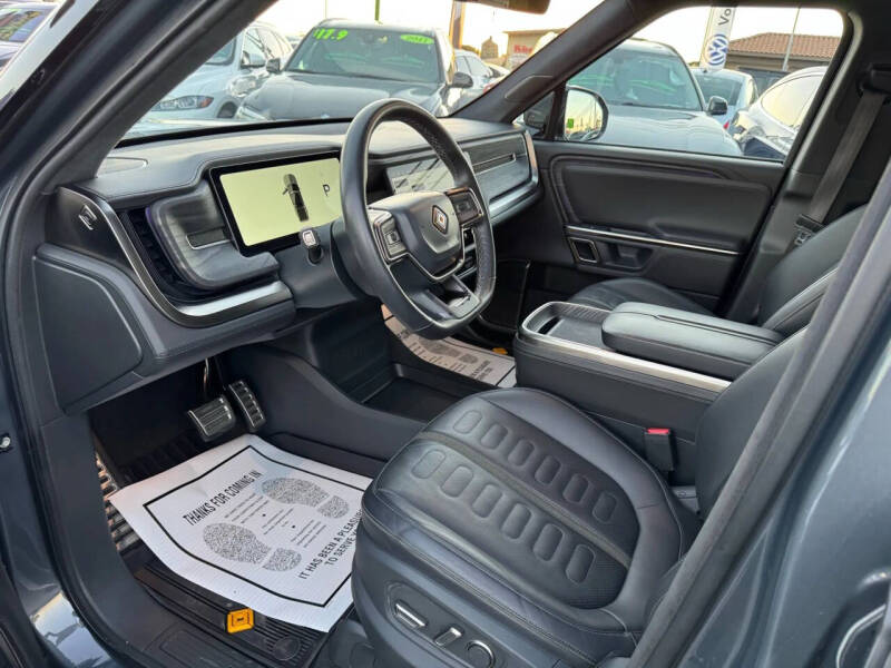 2023 Rivian R1T Adventure