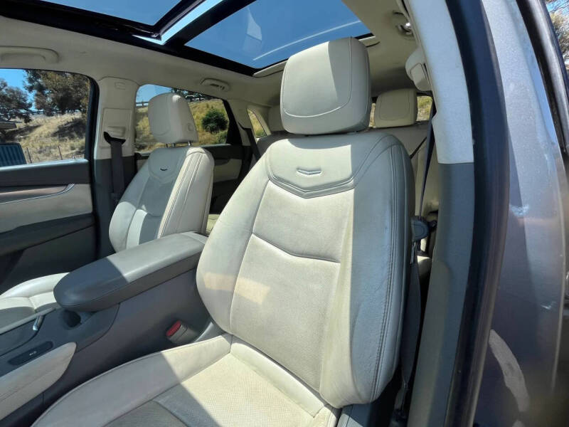 2017 Cadillac XT5 Luxury