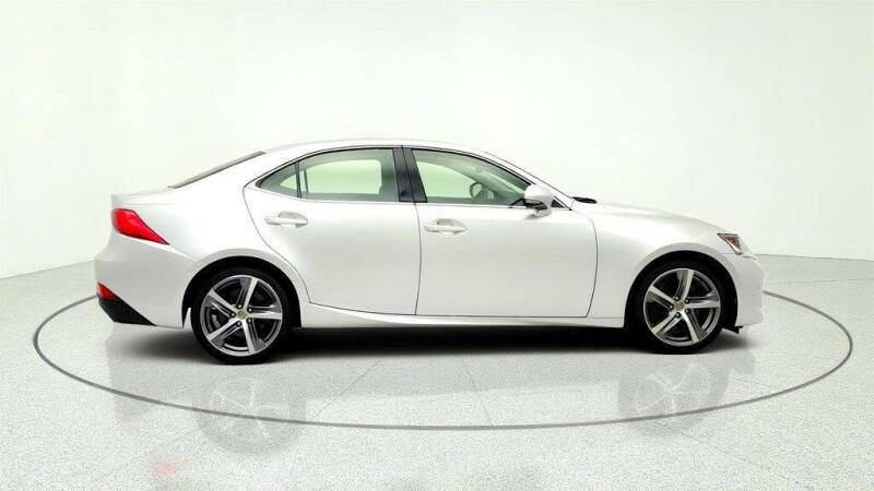 2017 Lexus IS 200t