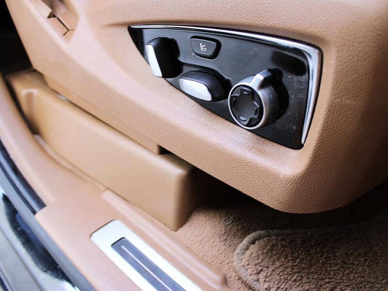 2016 Cadillac Escalade Platinum