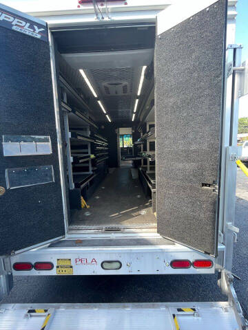 2017 Freightliner MT45 Chassis