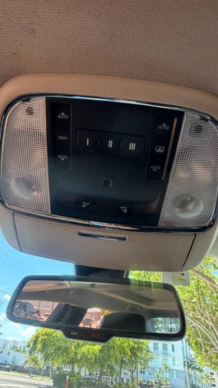 2015 Chrysler 300 C