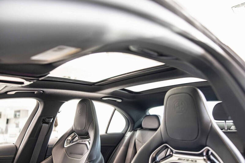 2024 Mercedes-Benz C-Class AMG C 63 S E Performance