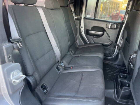 2020 Jeep Gladiator Sport