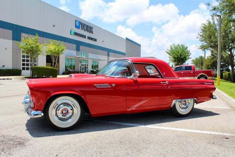 1955 Ford Thunderbird