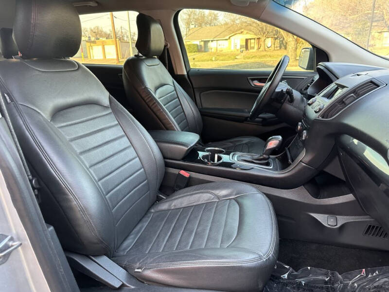 2017 Ford Edge SE