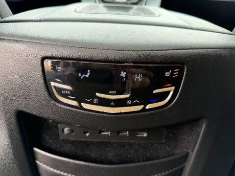 2017 Cadillac Escalade ESV Premium Luxury