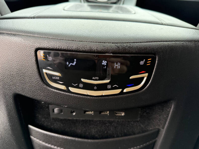 2017 Cadillac Escalade ESV Premium Luxury