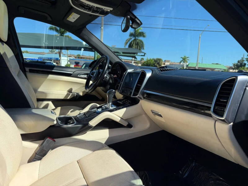 2017 Porsche Cayenne