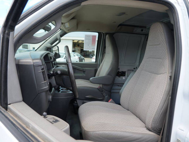 2017 Chevrolet Express 2500