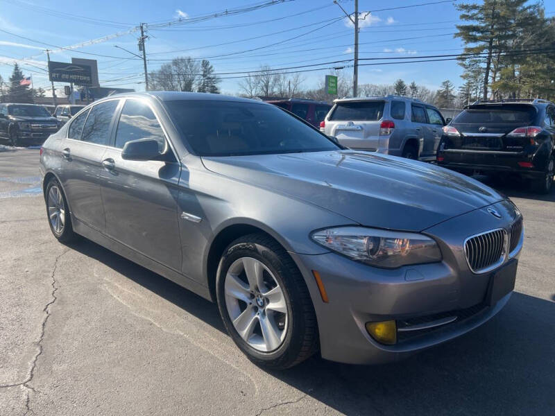 2011 BMW 5 Series 528i