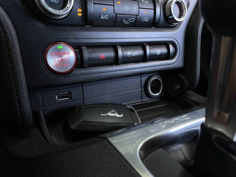 2020 Ford Mustang EcoBoost