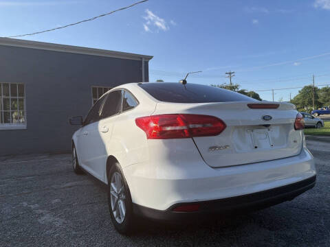 2017 Ford Focus SE