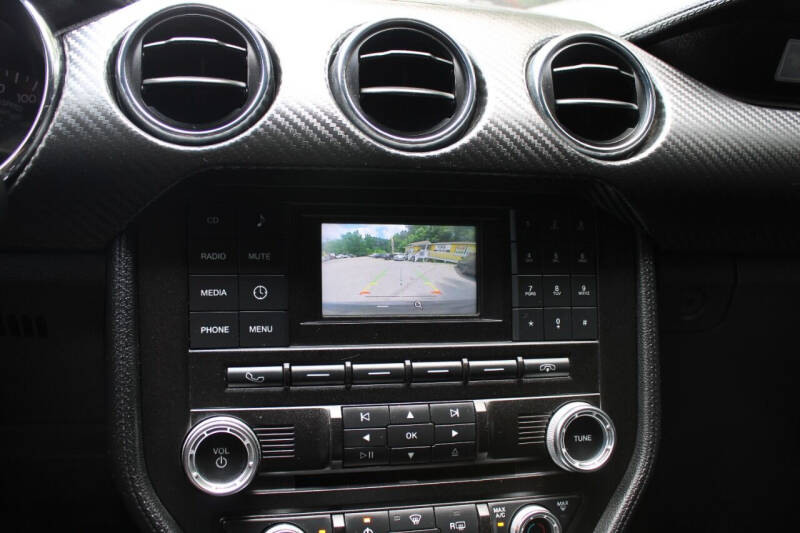 2015 Ford Mustang V6