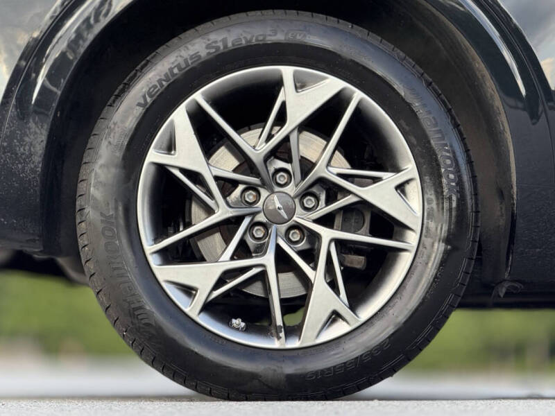 2022 Genesis GV70 2.5T Standard