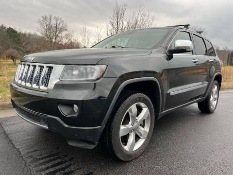 2013 Jeep Grand Cherokee for sale at Lenoir Auto in Lenoir NC